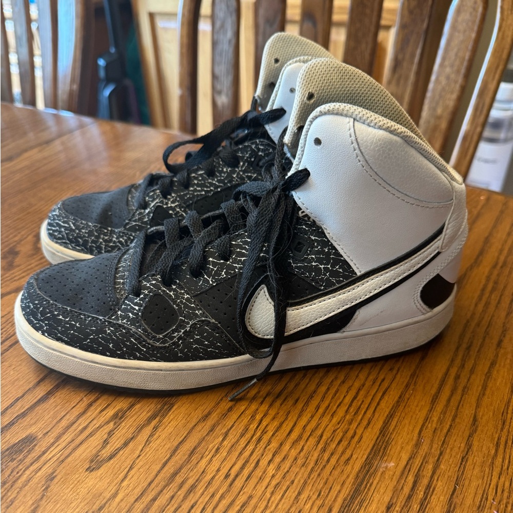 Nike High Tops Size 7Y